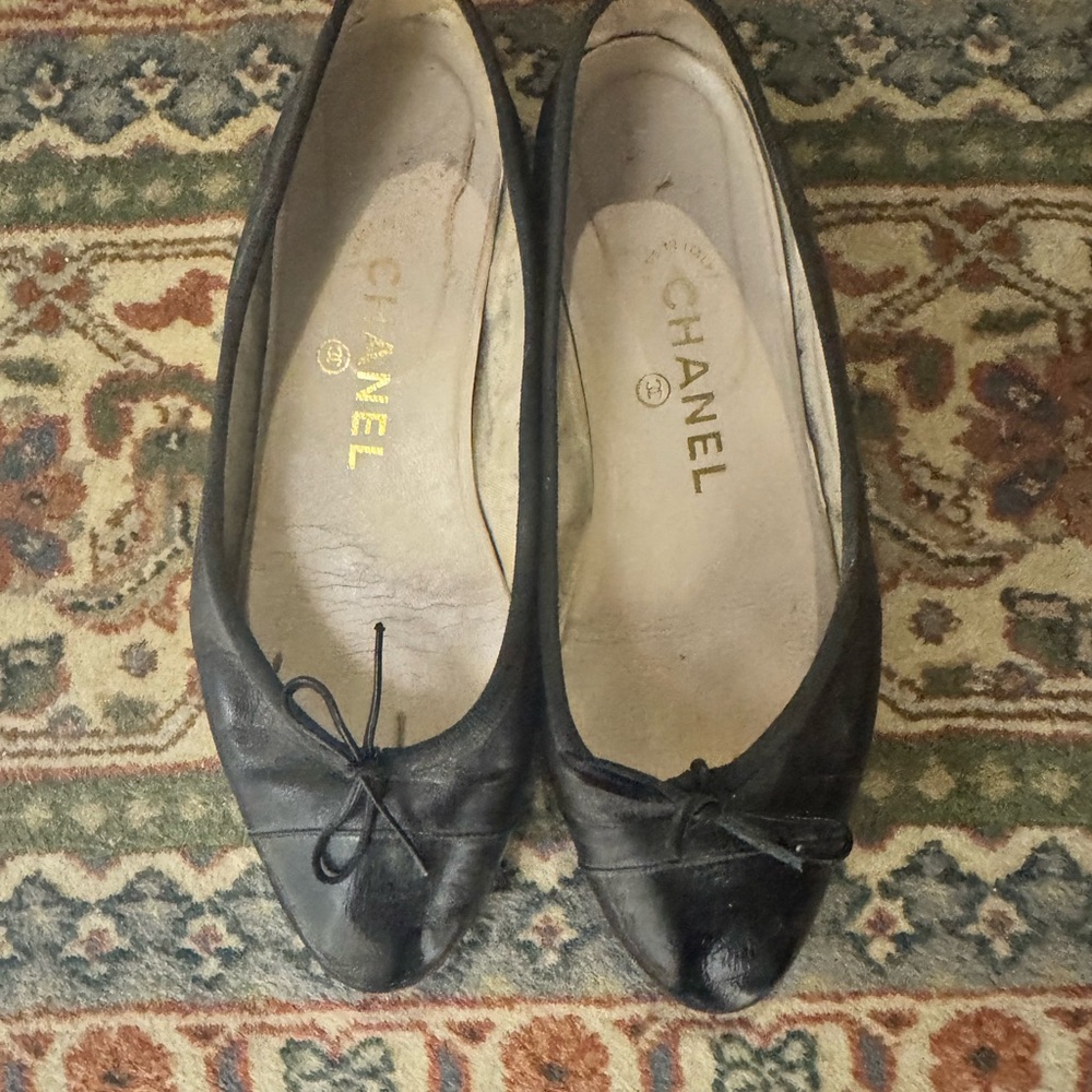 ❤️SOLD❤️ Chanel Black Ballet Flats